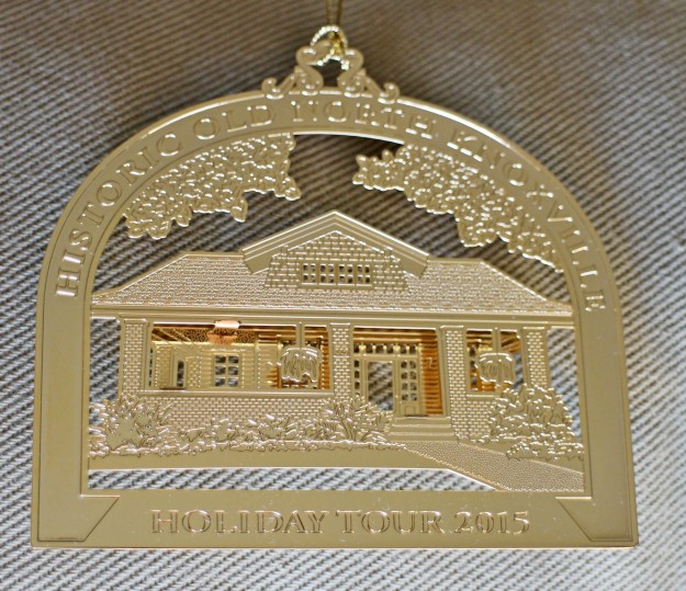 hometour_ornament_2015_gold